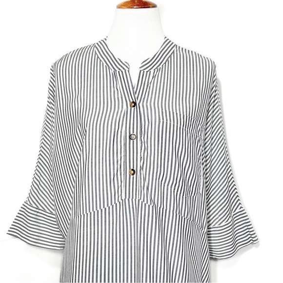 Show Me Your Mumu Striped Black White Henley Split Neck Draped Oversize Tunic S - Picture 10 of 12
